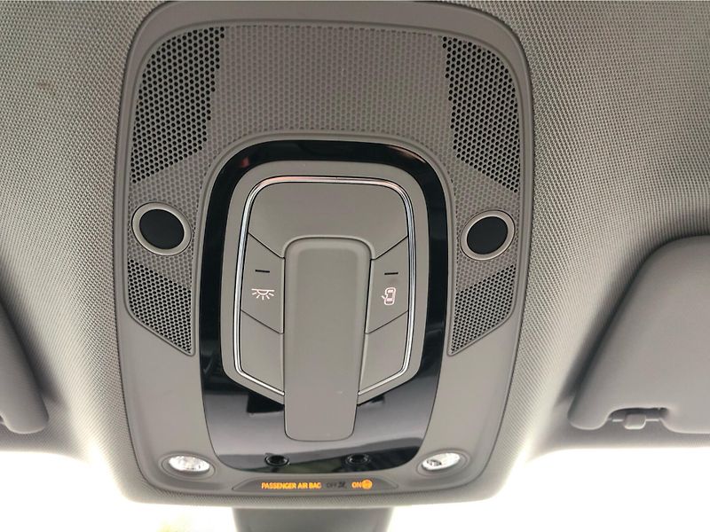 Audi Q5 DESIGN 2.0 TDI 140 KW Quattro - fotka 23 z 30