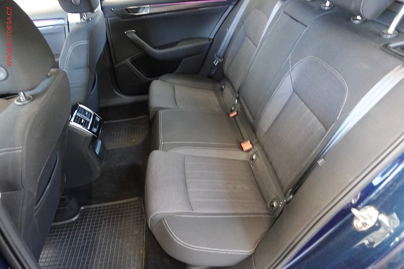 Škoda Superb (2020) 2.0TDi, Style, DSG, LED - fotka 11 z 22