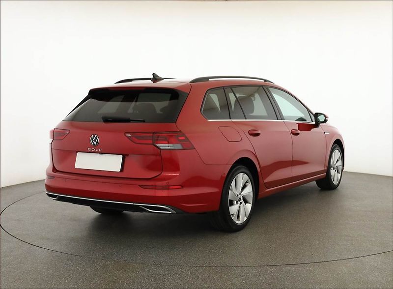 Volkswagen Golf (2021) Style 1.5 TSI, ČR,1.maj, Navi - fotka 5 z 21