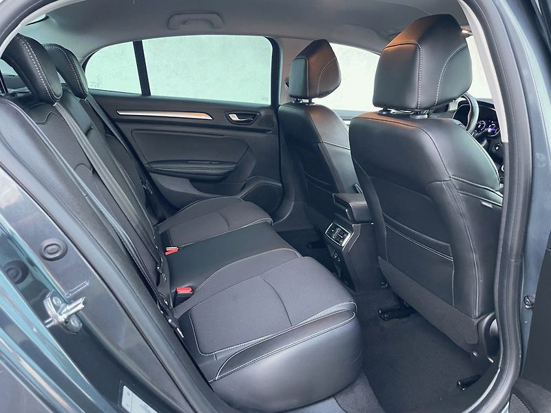 Renault Mégane (2021) GrandCoupé INTENS BluedCi 115 - fotka 9 z 27