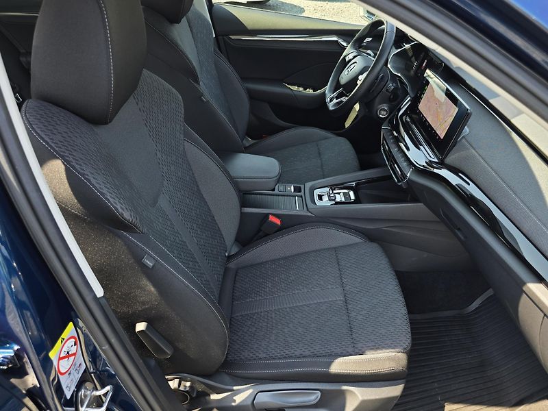 Škoda Octavia 2.0TDI DSG STYLE+ MATRIX ČR! - fotka 24 z 44
