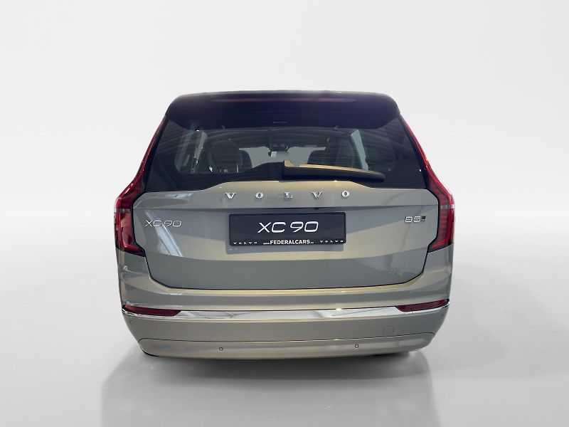 Volvo XC90 (2026) B5 AWD CORE + 4 ROKY ZÁRUKA - fotka 3 z 12