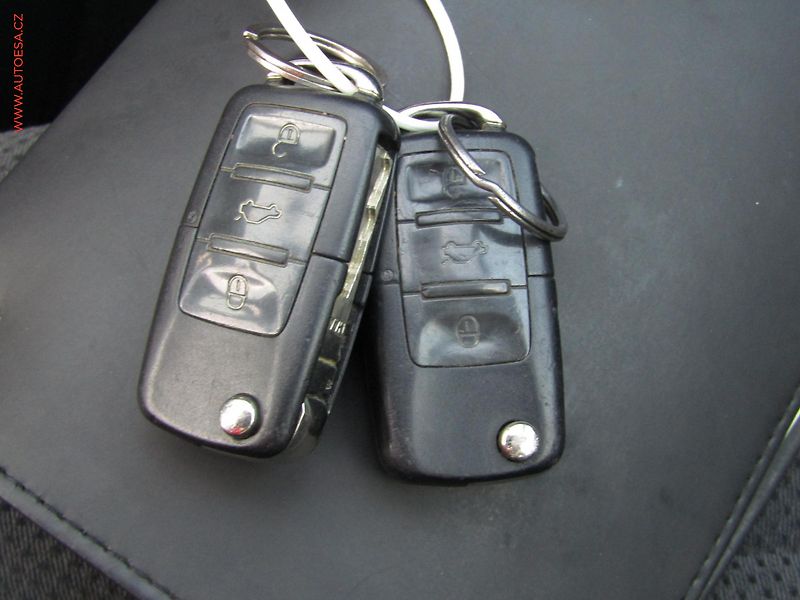 Volkswagen Golf Plus (2005) 1.9 TDi, AC, temp - fotka 15 z 15