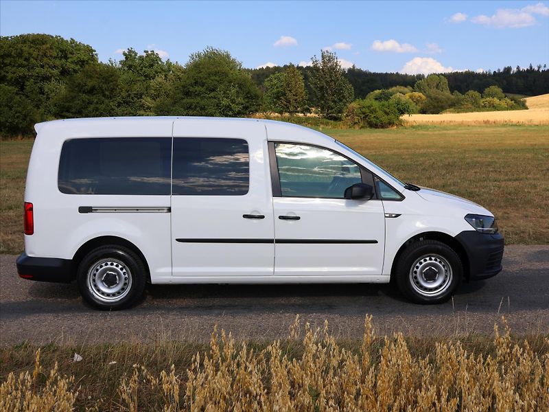 Volkswagen Caddy 2,0 TDI 75kW DSG Maxi Navi - fotka 8 z 31