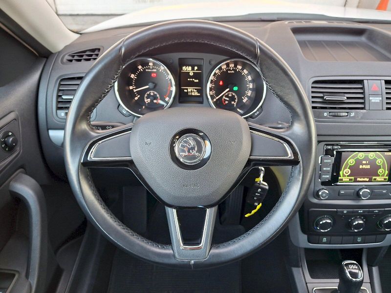 Škoda Yeti (2014) Active Plus DSG 1,2TSi 77kW - fotka 20 z 29
