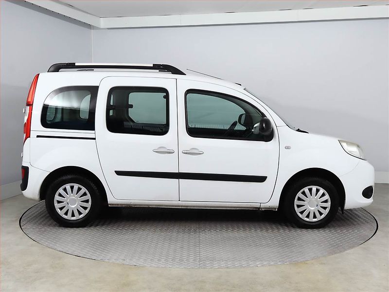Renault Kangoo (2014) 1.5 dCi, 5Míst, ČR, 1Maj, DPH - fotka 6 z 12