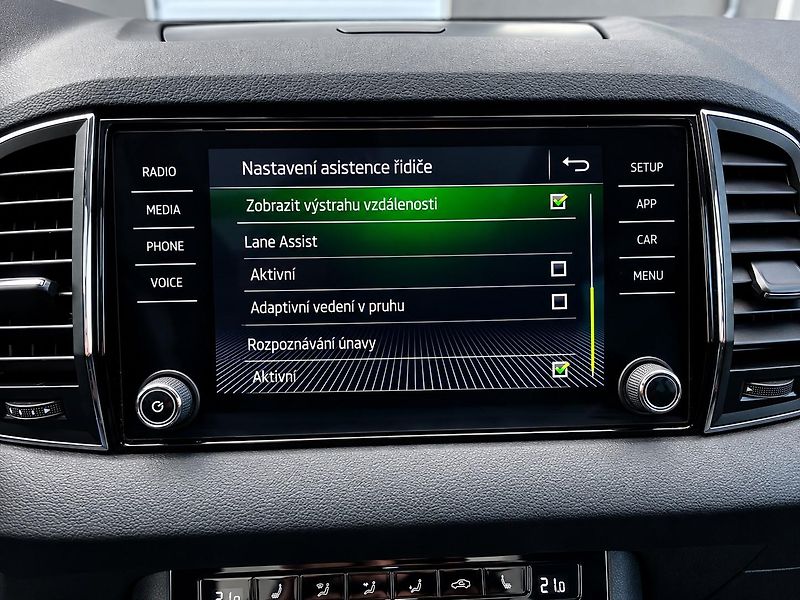 Škoda Karoq (2020) 1.5 TSI 110 kW DSG STYLE - fotka 25 z 41