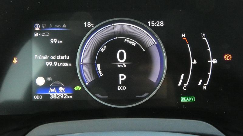 Lexus RX 350h 2.5 HEV 4x4 E-Four e-CVT Comfo - fotka 13 z 22