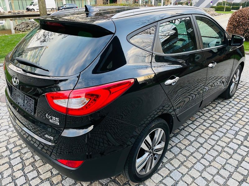 Hyundai ix35 2.0CRD 4X4 AUT KAMERA SERVISKA - fotka 11 z 44