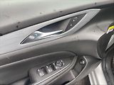 Opel Insignia 2,0 CDTI Elegance 4x4 AT - náhled 11