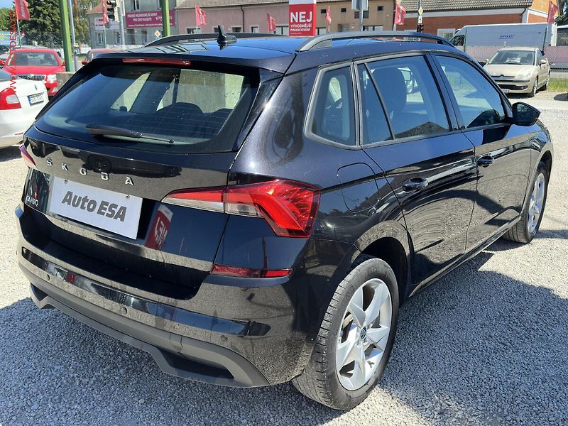 Škoda Kamiq (2019) 1.0 TSi, ČR, Ambition - fotka 4 z 18