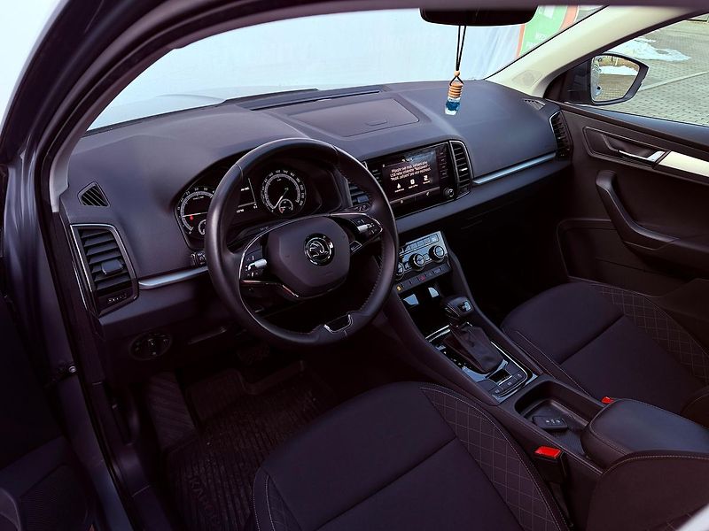 Škoda Karoq 2.0 TDi DSG Ambition, ČR, 1.M - fotka 14 z 27