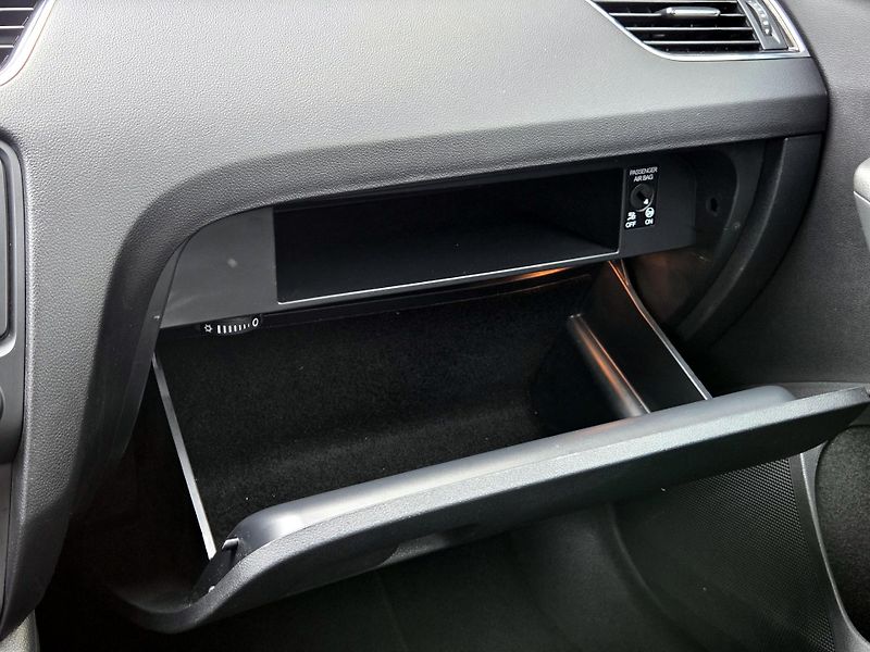 Škoda Octavia 1,2TSi DSG SERV.ŠKODA - fotka 33 z 47