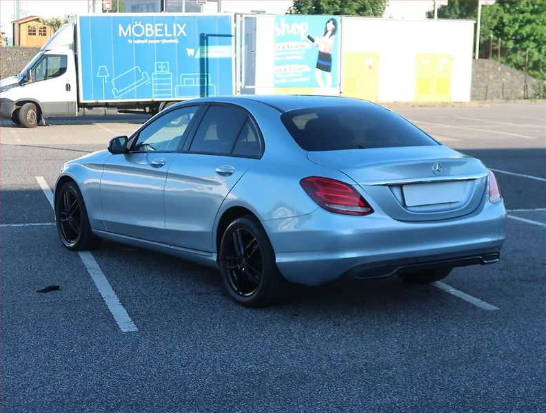 Mercedes-Benz Třídy C (2017) C 220 d 4MATIC , 4X4, Automat - fotka 4 z 14