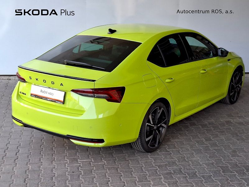 Škoda Octavia (2025) Sportline TS 110/1.5 A7F - fotka 2 z 25