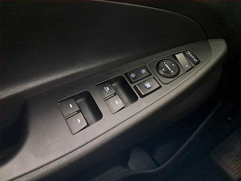 Hyundai Tucson (2018) 1.7 CRDi, ČR,1.maj, Navi - fotka 20 z 21