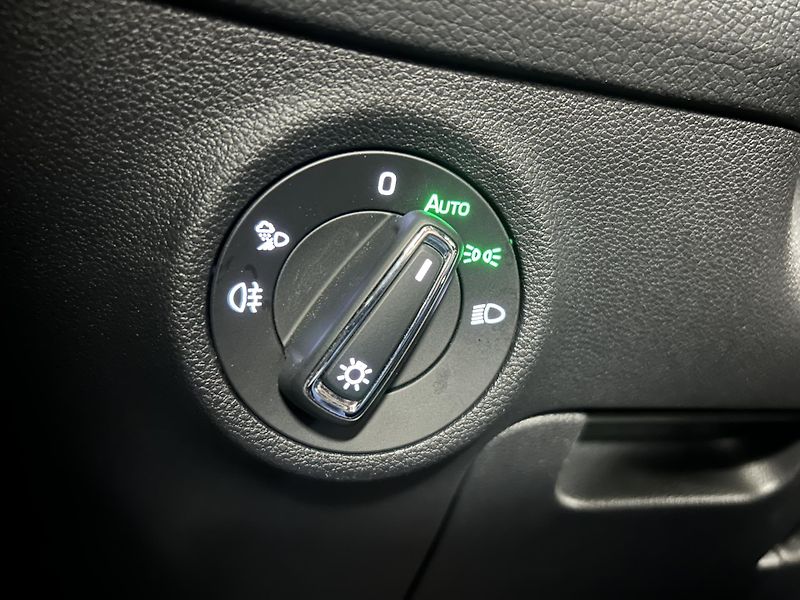 Škoda Kodiaq (2023) 2.0TDi L&K 4x4 7míst Panor 360 - fotka 13 z 52