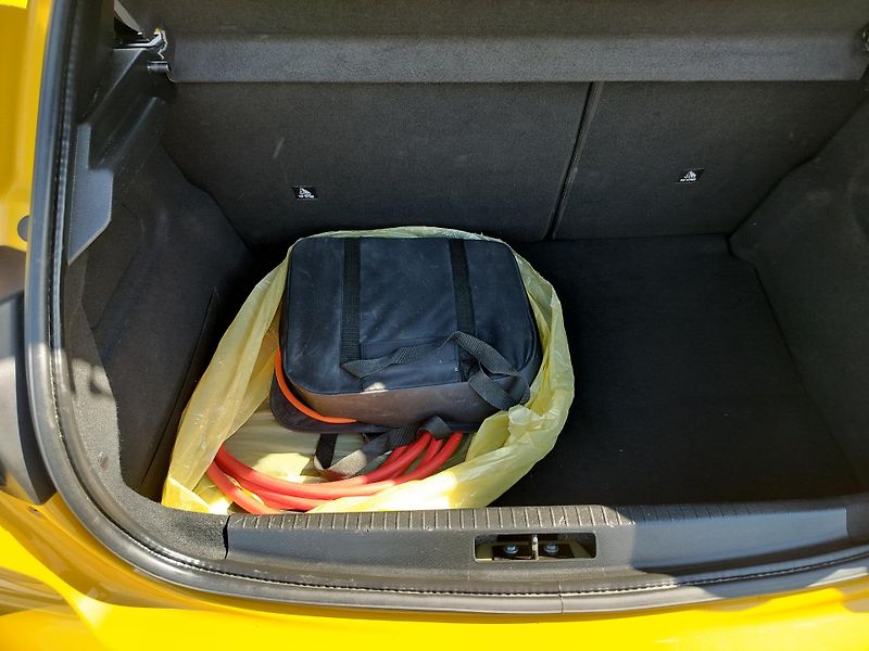 Peugeot 208 e - fotka 19 z 22