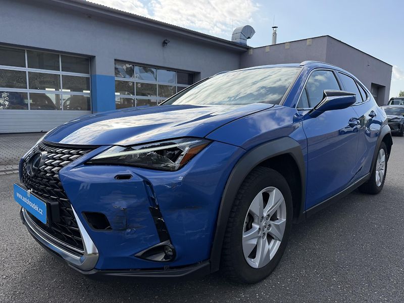 Lexus UX 250h 2,0i 112kW hybrid automat navi - fotka 7 z 22