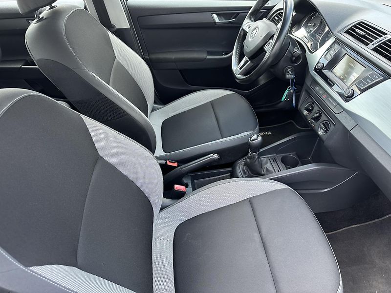 Škoda Fabia Combi 1.2 TSI Ambition  - fotka 13 z 24
