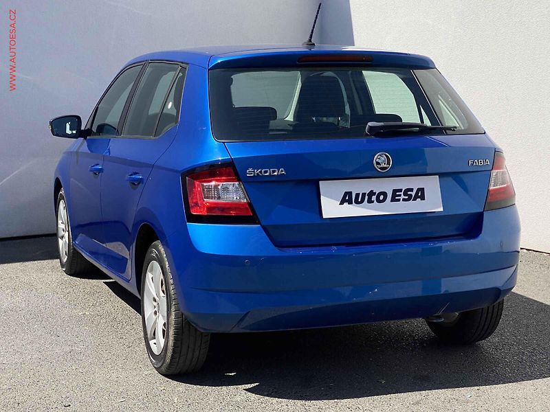 Škoda Fabia (2015) 1.2 TSi, ČR, Style, +kola - fotka 6 z 17