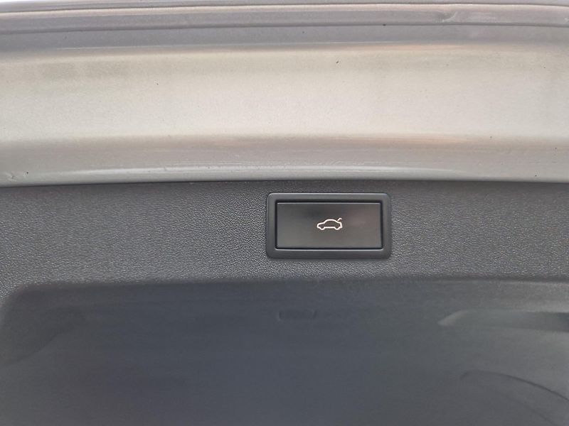 Škoda Enyaq ZAMLUVENO ! - fotka 39 z 42