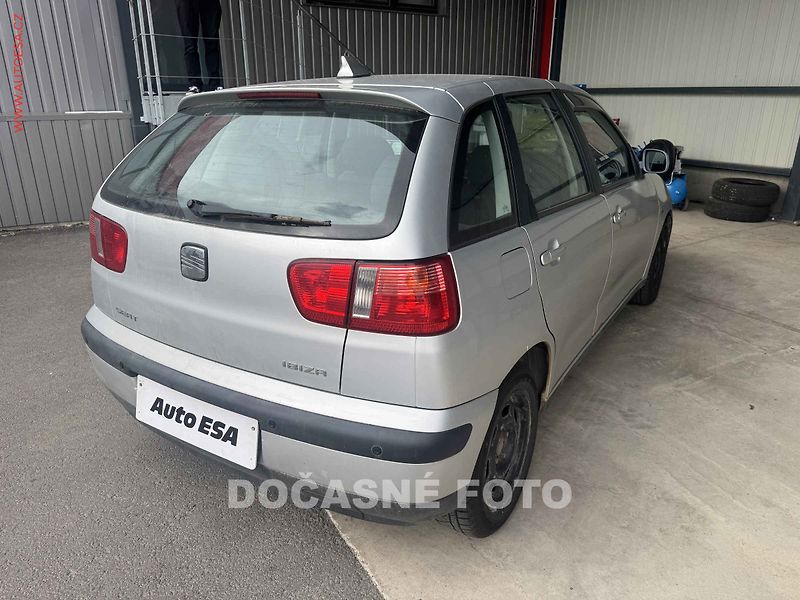 Seat Ibiza (1999) 1.4 i - fotka 2 z 3