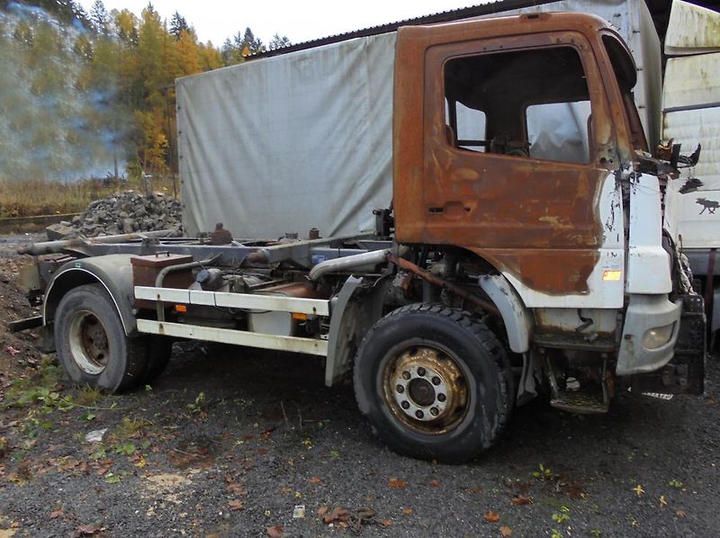 Mercedes-Benz (2005) Atego 1234 4x4 nd z vozu - fotka 1 z 14