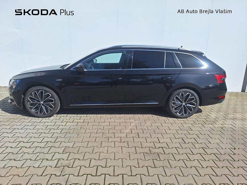 Škoda Superb (2023) COMBI / 2.0TDI / 140 kW / 7DSG - fotka 3 z 31