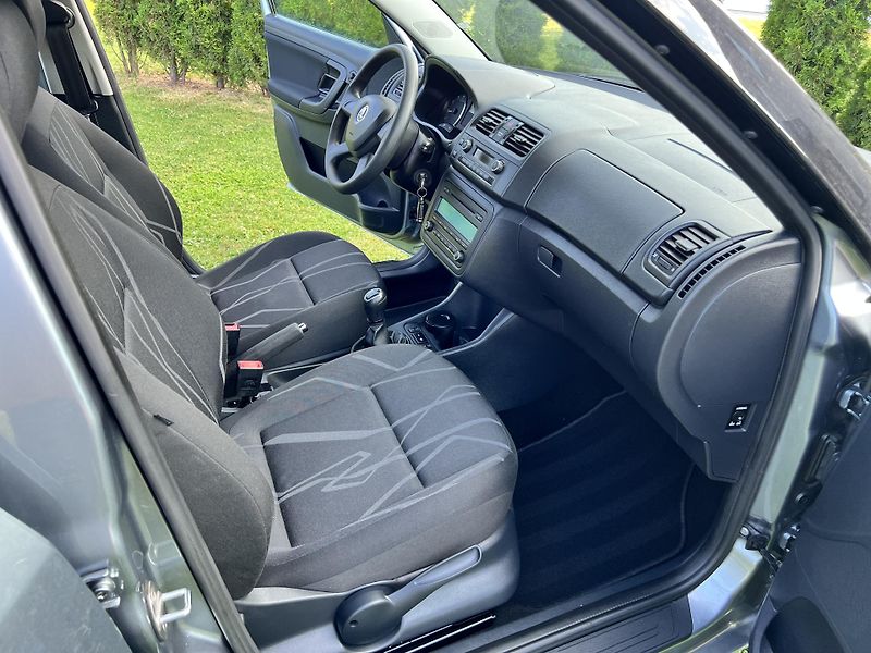 Škoda Fabia 1.2TSI 63KW,DIGIKLIMA,ALU,ESP - fotka 21 z 42