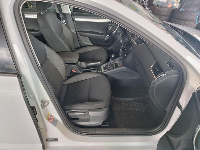Škoda Octavia (2017) 1,6TDI,85KW,KLIMA,ALU - fotka 13 z 25