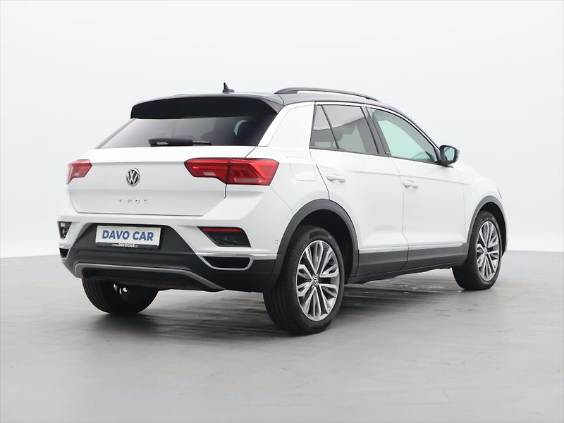 Volkswagen T-Roc 1,0 TSI Style Virtual 1.Maj. - fotka 7 z 30