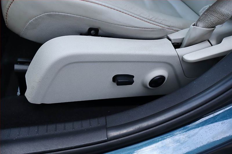 Fiat Freemont (2013) 2.0 MultiJet, 4X4, Automat - fotka 24 z 30