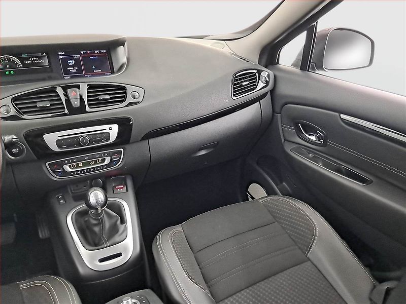 Renault Grand Scénic (2014) 2.0 dCi, Automat, 7 míst, Navi - fotka 8 z 19