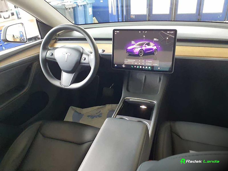 Tesla Model Y (2023) Long Range AWD 78 kWh - fotka 7 z 8
