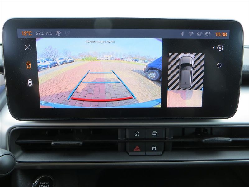 Jeep Avenger 1,2 Turbo AUT Summit JBL ČR - fotka 20 z 29