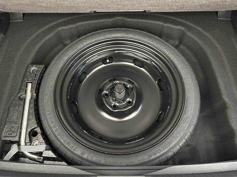 Volkswagen Golf 1.5 TSI R-Line - fotka 30 z 30