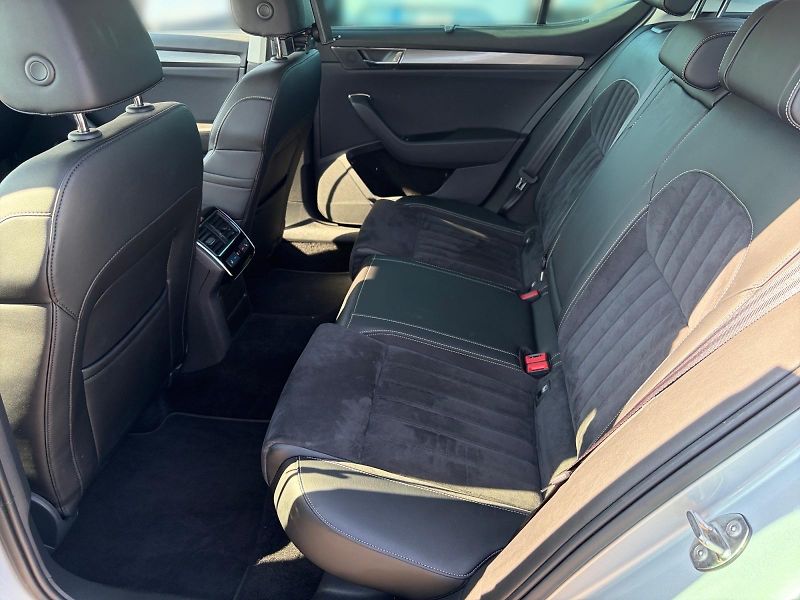 Škoda Superb (2022) STYLE 2.0TDI 147kW DSG 4x4 CZ - fotka 8 z 11