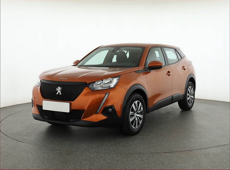 Peugeot 2008 (2021) 1.2 PureTech, Tempomat - fotka 2 z 15