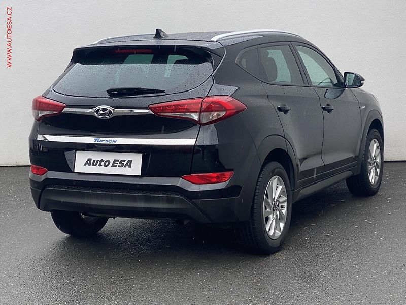Hyundai Tucson (2015) 1.6 GDi, Navi, kamera, +kola - fotka 4 z 18