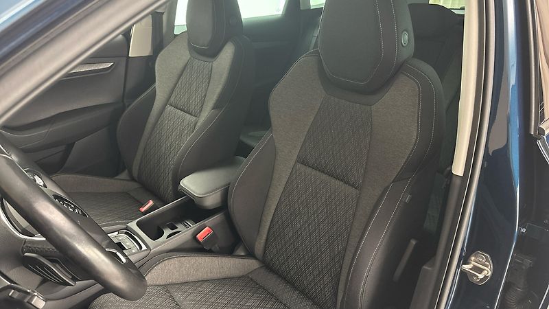 Škoda Karoq 1.5 TSI DSG Style - fotka 15 z 29
