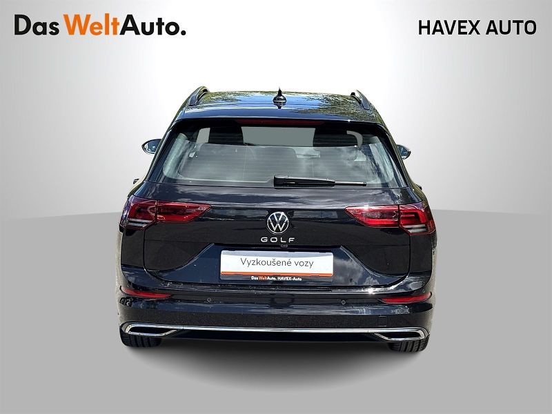 Volkswagen Golf (2022) Variant 1.5 TSI Style - fotka 27 z 27