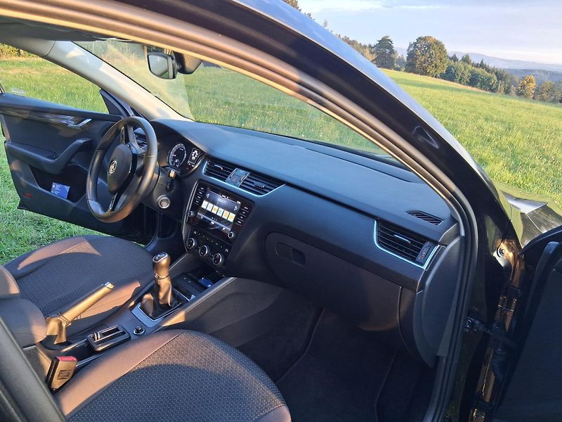 Škoda Octavia (2017) - fotka 6 z 19