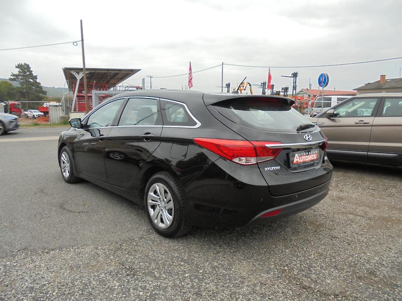Hyundai i40 (2013) 1.6 GDI- KLIMA- SERVISKA - fotka 5 z 12