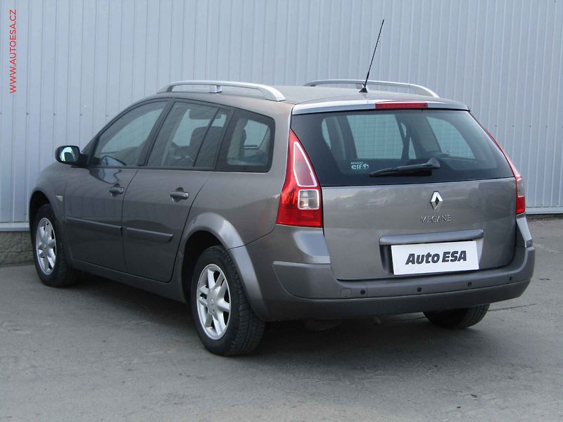 Renault Mégane (2008) 1.6i, 2.maj,ČR, AC, park - fotka 6 z 14