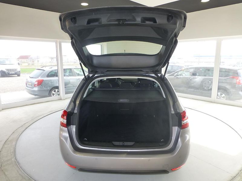 Peugeot 308 (2016) 1,6HDI*NAVIGACE.*PARKS**NEW - fotka 24 z 26