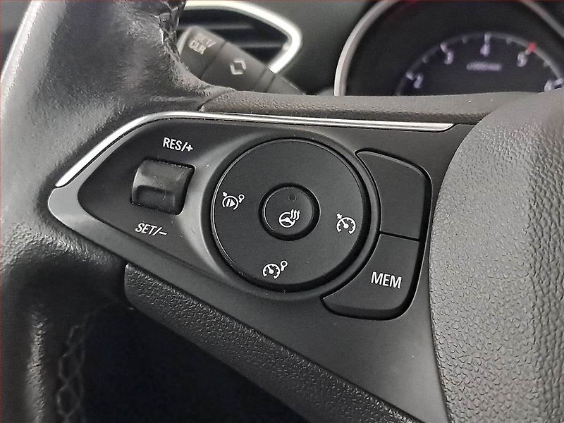 Opel Crossland X (2024) Elegance 1.2 Turbo, Automat - fotka 18 z 19
