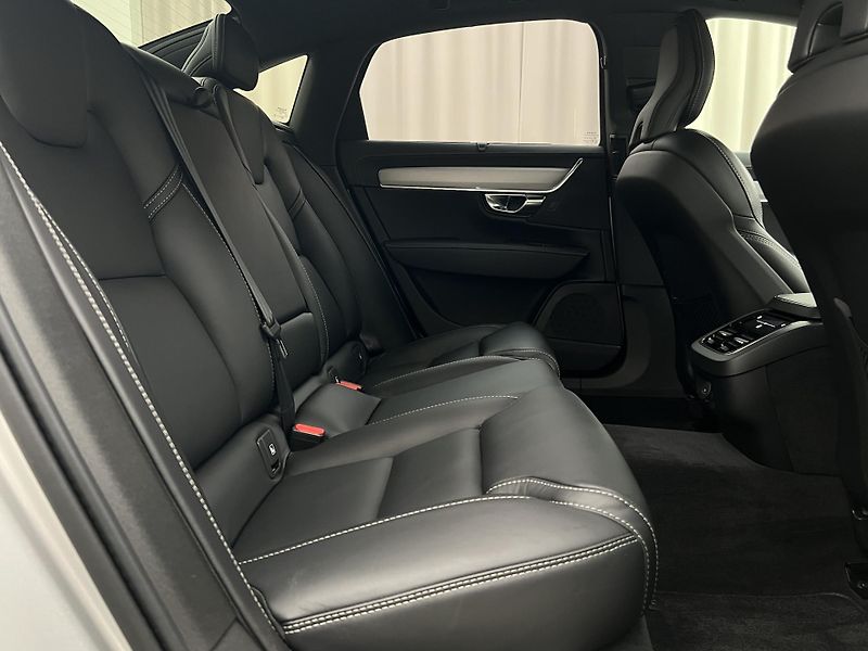 Volvo S90 B6 AWD R-Design - fotka 22 z 49