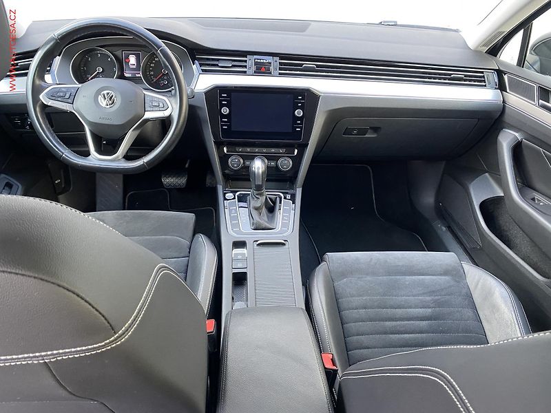 Volkswagen Passat (2020) 1.6 TDi, Elegance, DSG, LED - fotka 8 z 18