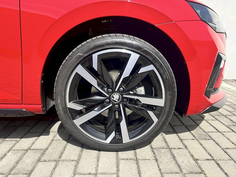 Škoda Scala (2025) 1,5TSI 110KW DSG MONTE CARLO*R - fotka 13 z 28